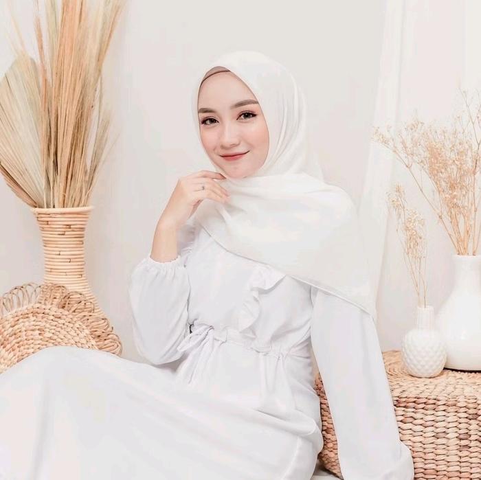 KRUDUNG SEGI 4 BELLA SQUARE Jilbab Empat Bahan Haik Ukuran 110x110cm Motif Denay Laser Nyaman untuk 