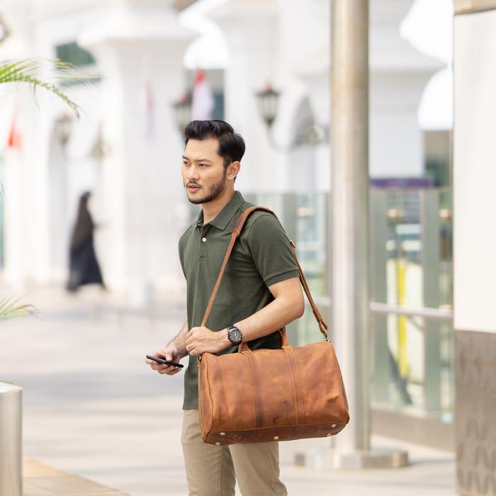 Kenes Leather Tas Selempang Travel Bag Pria Kulit Asli RAVEN - Free Grafir Nama