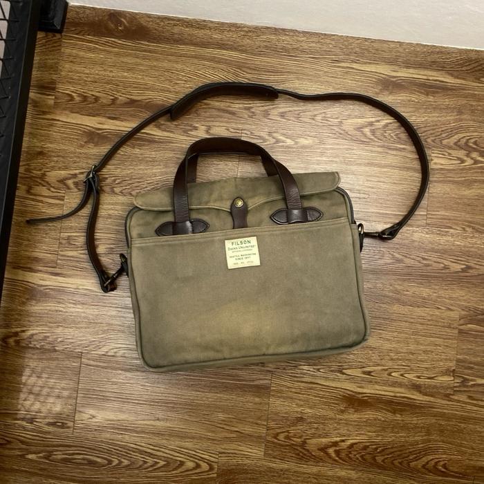 Filson x ducks unlimited briefcase ottergreen