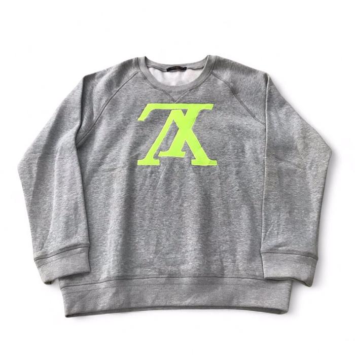 vintage Lv Louis Vuitton Jumper Sweater crewneck long sleeves shirt OG  Size L Made in Italy  Measur