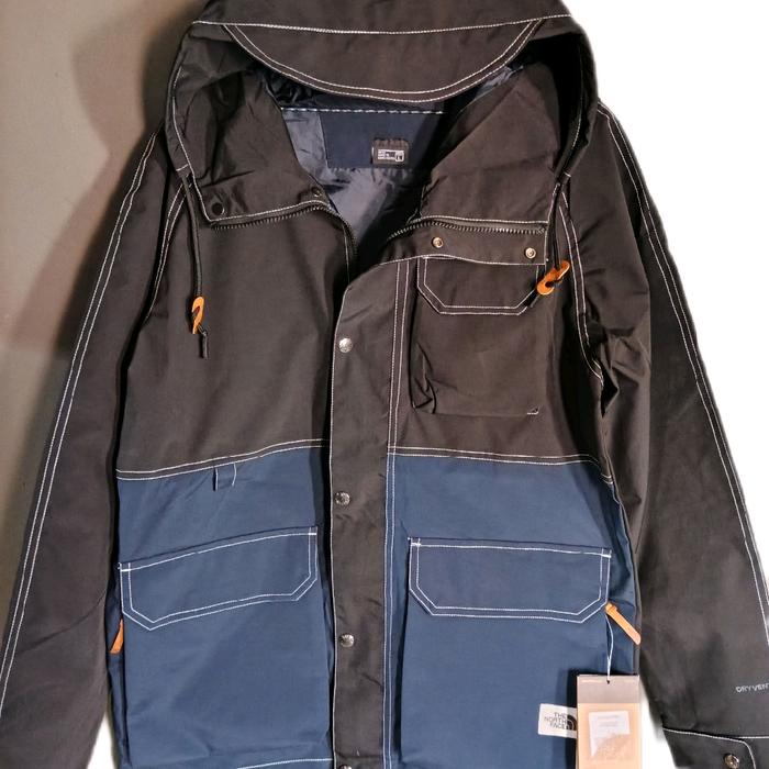 jaket the north face series waterproof black on blue