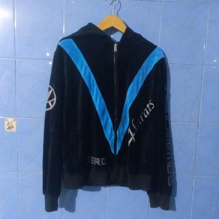 Hoodie hitam biru brand 24 karats
