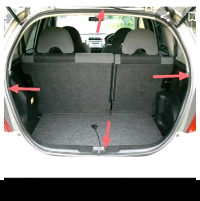 karet pintu bagasi belakang mobil honda jazz mobilio brio dll original.