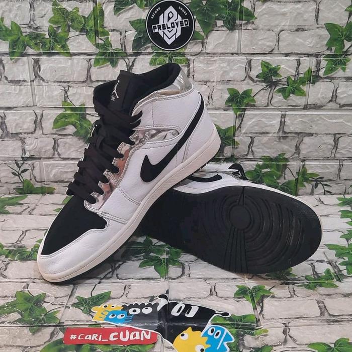 AJ1 MID ALTERNATE THINK 16 SIZE 42 INSOLE 26,5CM Shoes Sneakers Pria