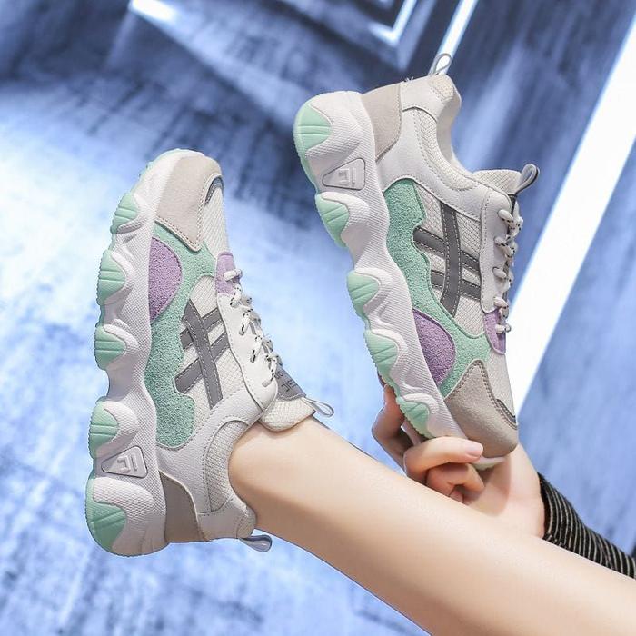 Sepatu Sneakers Wanita Import - Kualitas Premium (LS02)