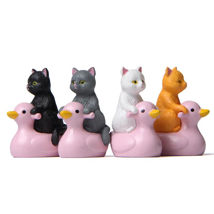 Kawaii Resin Cat Riding Pink Duck Figure Dollhouse Landscape Cat