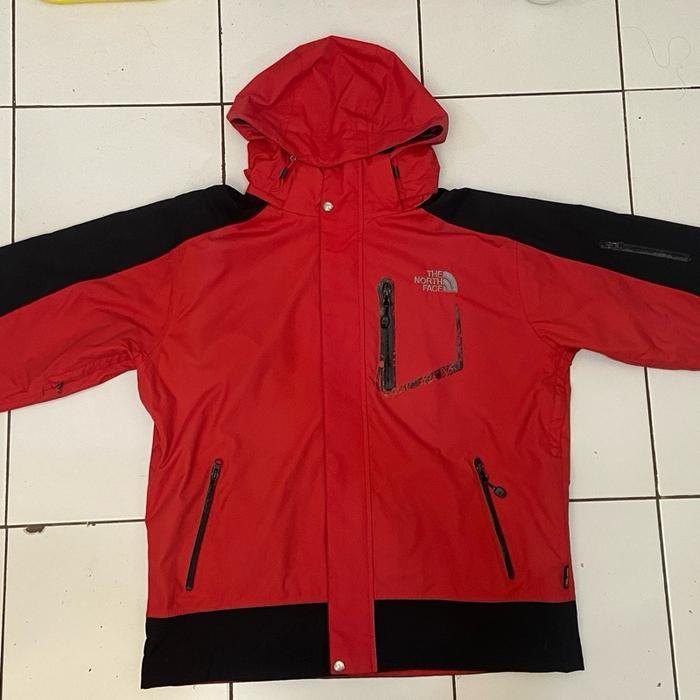 JAKET TNF SUMMIT SERIES SNOWBOARD JAKET GORETX XCR SIZE M MADEIN VIETNAM 100% ORIGINAL