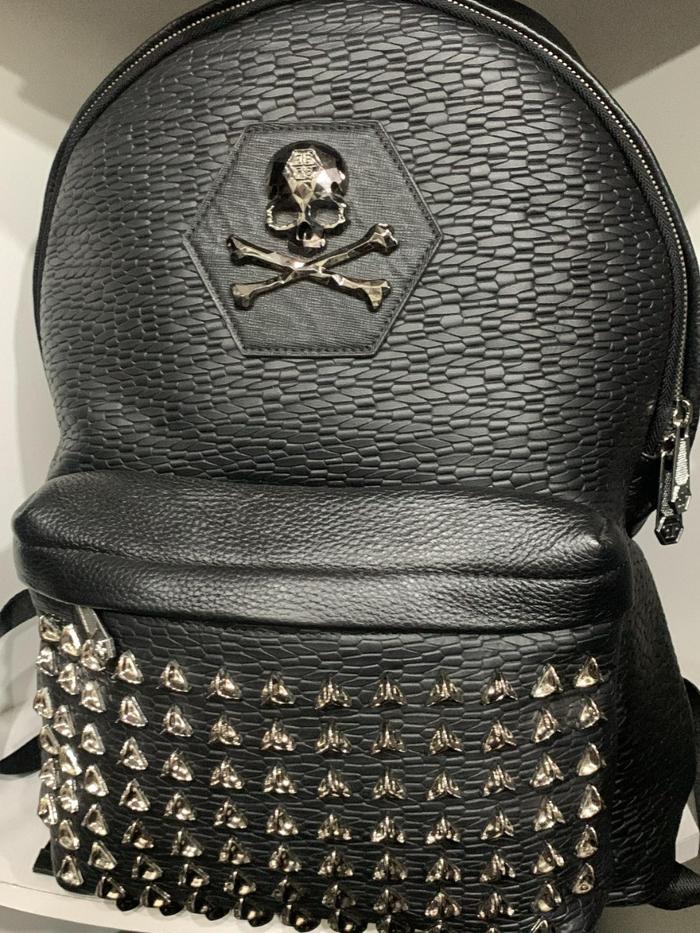 Philipp Plein Ransel Kulit Tebal dengan Desain Skull dan Studs Elegan dan Tahan Lama