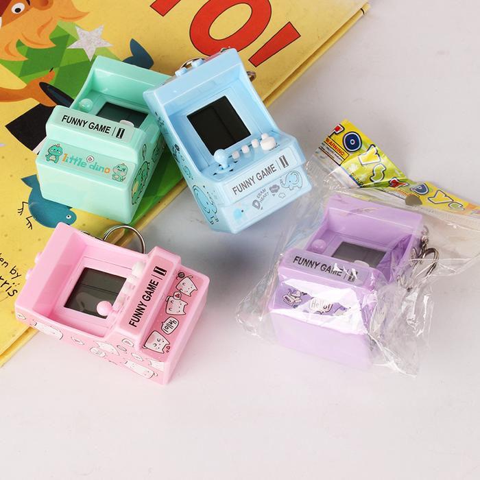 Konsol Game Mini 26 Game Retro Klasik Pemutar Game Genggam Gantungan