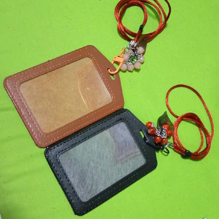 Nama tag or tempat emoney tali panjang hiasan buah anggur/chery  fariasi nametag kulit sintetis cokl