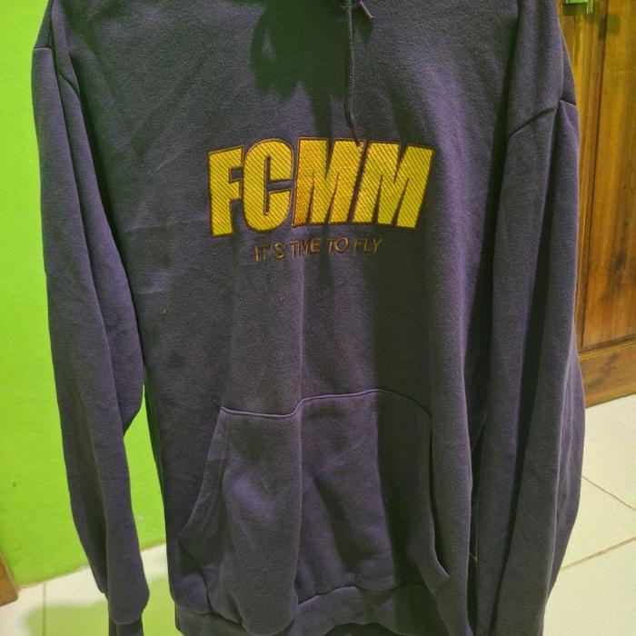 FCMM Hoodie Hitam dengan Desain 'It's Time To Fly' - Jaket Nyaman untuk Harian