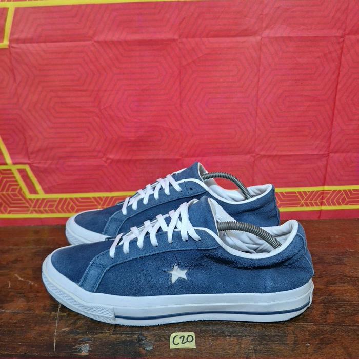 Sepatu second original Converse one star size 43