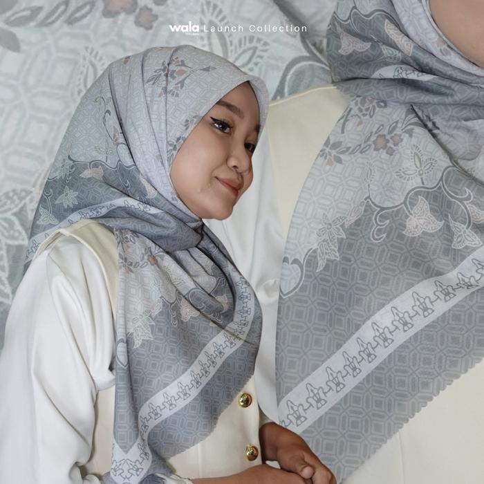 Hijab Segi Empat Motif Balqis dari Wala The Label - Voal Premium