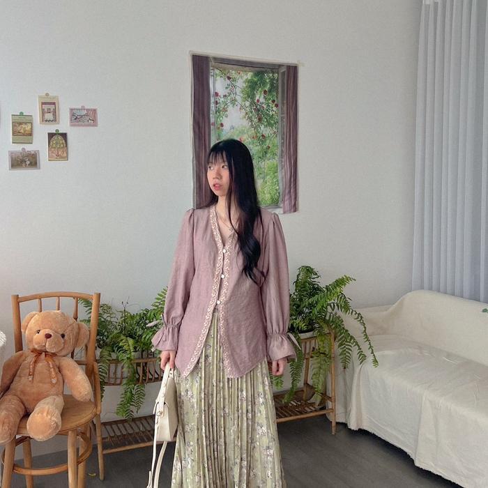 Ezra Kebaya Embroidered Blouse Wanita