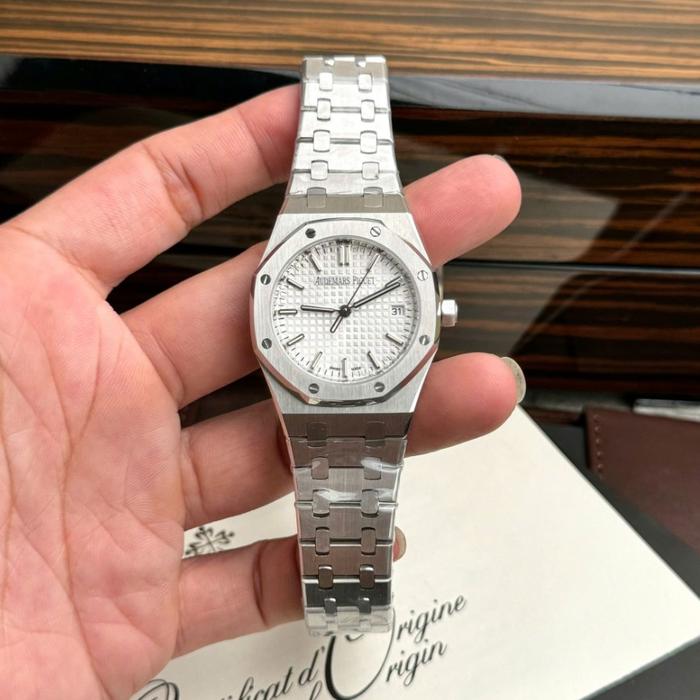 Jam Tangan Wanita AudemarsPiguetRoyal Oak Replica Watch White Dial Automatic 34mm
