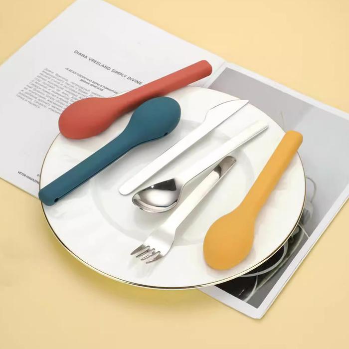 Peralatan Makan Korean Cutlery Set/ 304 Stainless Steel Travel Portable Cutlery Set With Silicone Ca