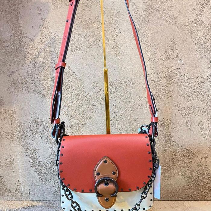 READY *CLEARANCE* - Coach beat 18, Red Sand Ivory Multi