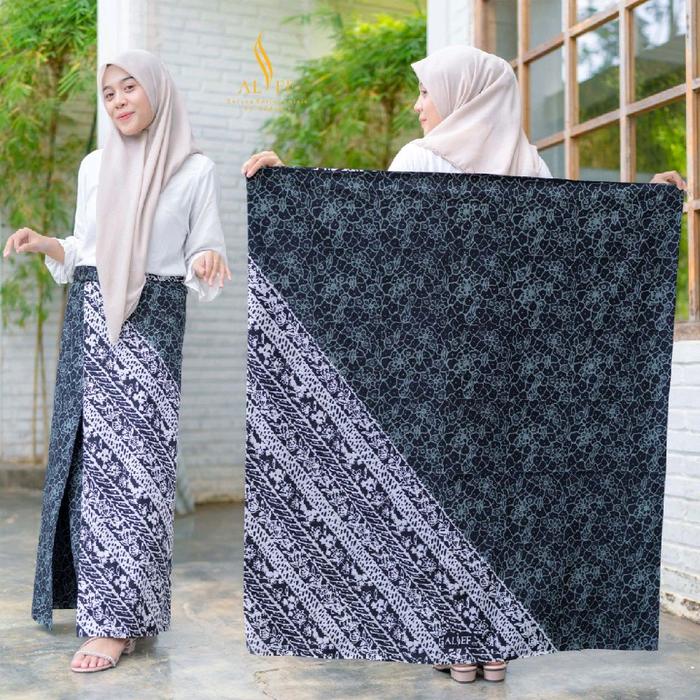 Sarung Batik Alief wanita dewasa bahan katun halus warna Hitam putih Biru Motif Terbaru