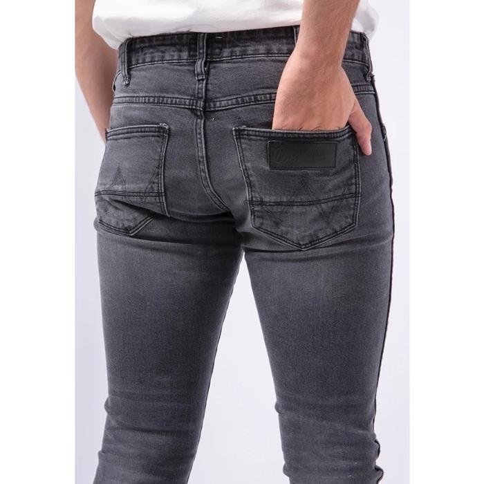 (Skinny) Wrangler Vegas Skinny Grey 05P22 abu-abu