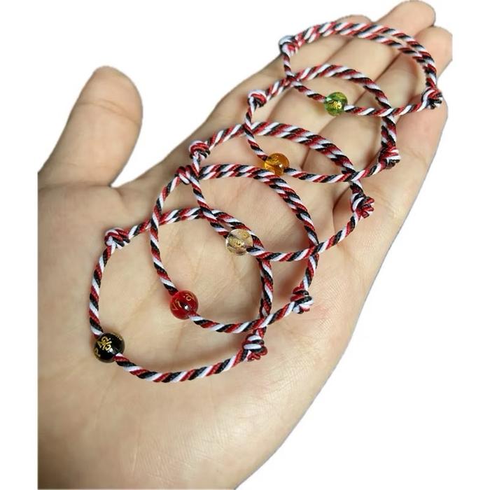 Gelang Tridatu Batu Tibet Pembuka Aura Keberuntungan Liontin