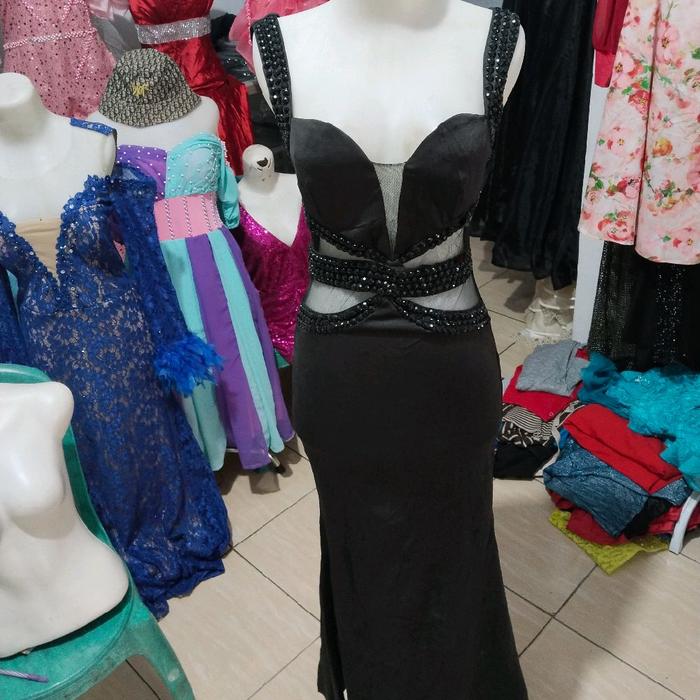 gaun singer murceu ada yg preloved dan ada yg gres ld dri 80 smpe 100.gaun by nugeulis collection. m