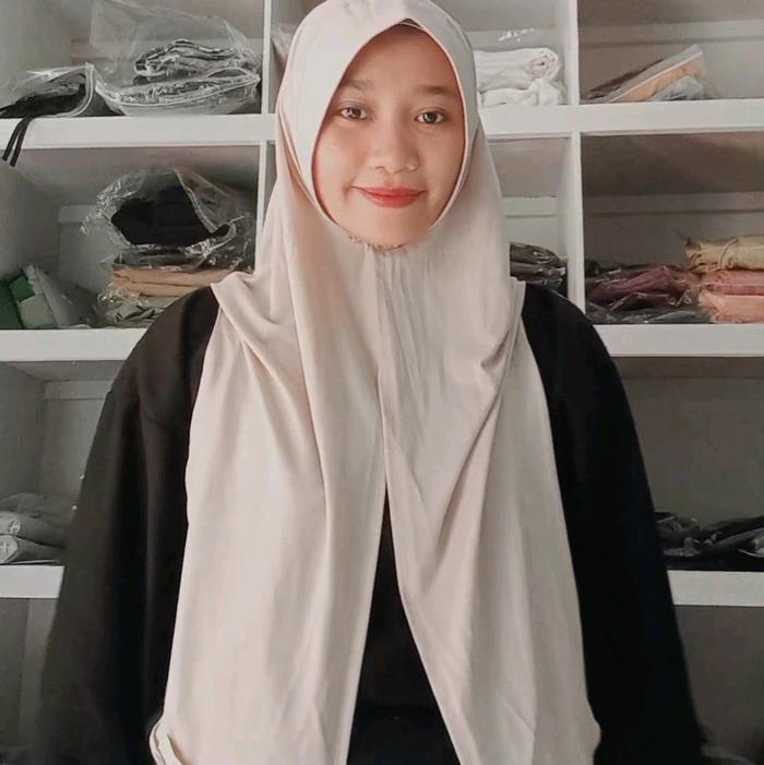 Hijab Hoodie By Valensha Queen