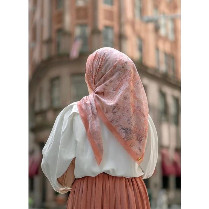 Buttonscarves New York 3 Courage Voile Square - Nomad