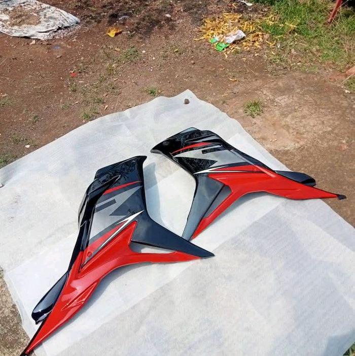 sayap/fairing CBR 150R facelift warna motif bebas ricues lokasi Karawang