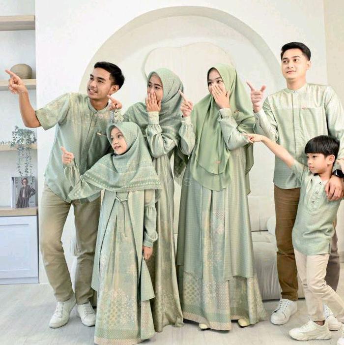 Tali Nadi Family Set by Uwais Hijab Sarimbit Lebaran Keluarga 2026 Motif Jumbo