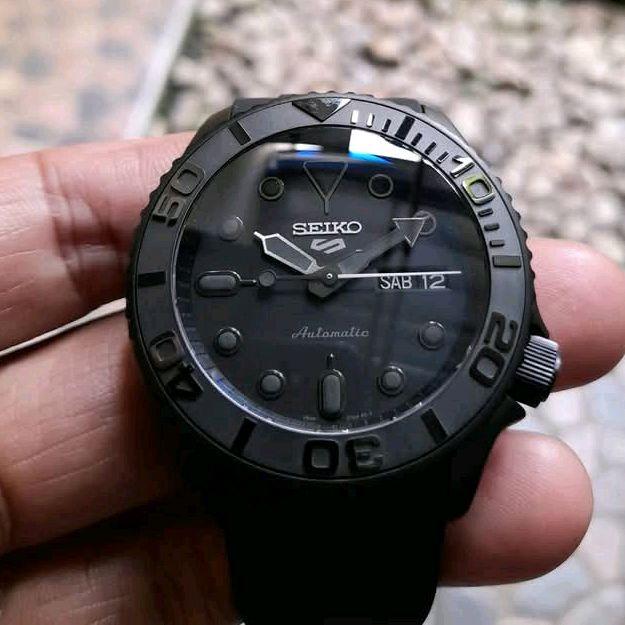 Seiko srpd79k1 uograde blackout saphire cal 4r36 movement black pvd SKX SRPD automatic MOVEMENT