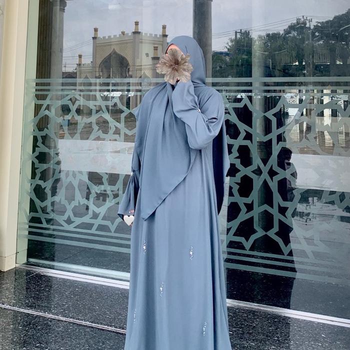 Shafa Abaya  Wanita Syari Muslim