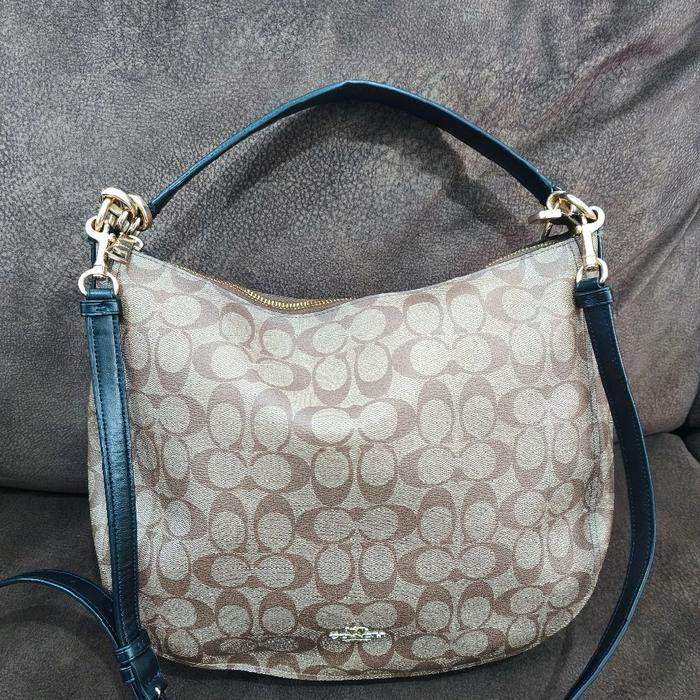 Coach Elle Hobo signature preloved authentic