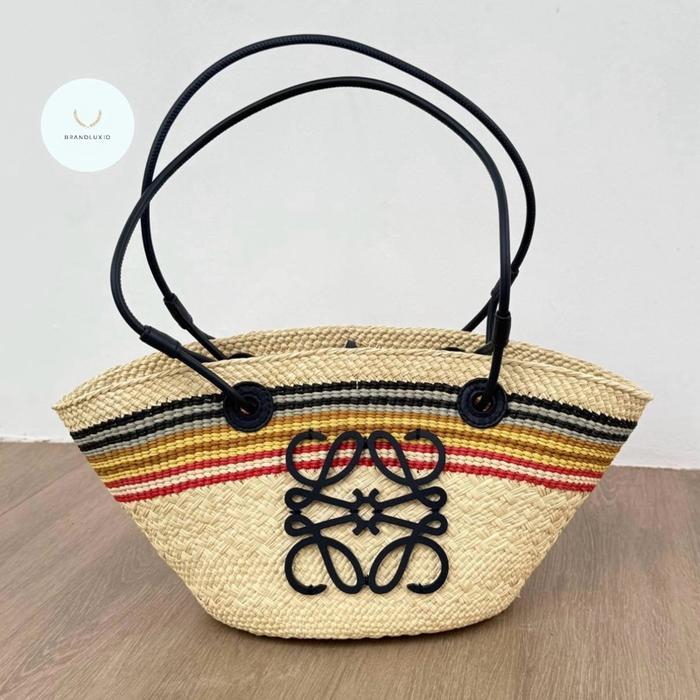 LOEWE SMALL ANAGRAM BASKET BAG IN NATURAL/MULTICOLOR IRACA PALM
