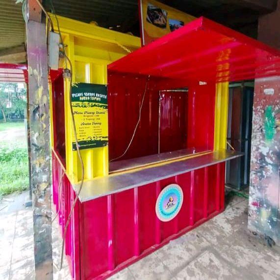 Kios Mini Booth Kontainer Merah & Kuning dengan Desain Modern untuk Usaha Makanan dan Minuman