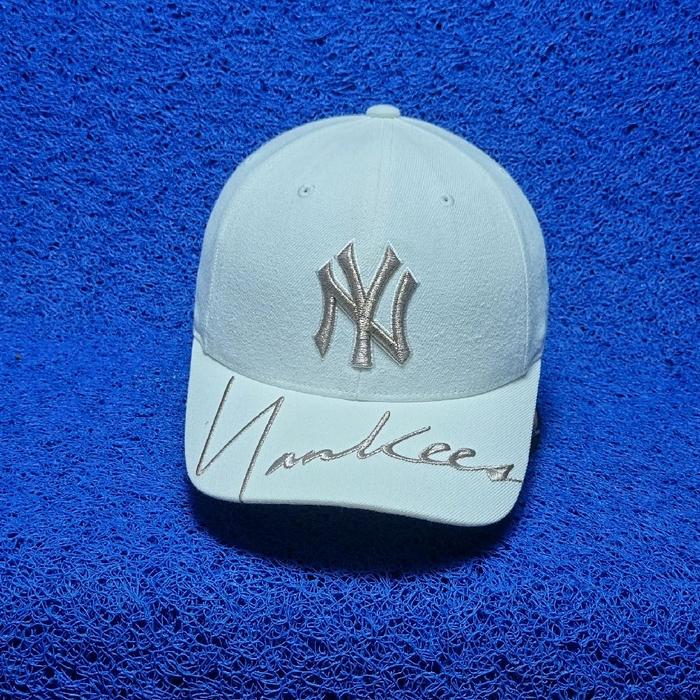 topi MLB NY yankees putih adjustable logo emas