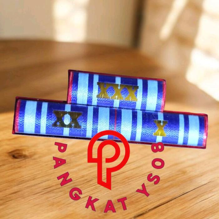 Pita jasa 10,20 dan 30 Tahun Dua susun Pin Pita jasa 10,20 dan 30 Tahun Bros Pita jasa 10,20 dan 30 