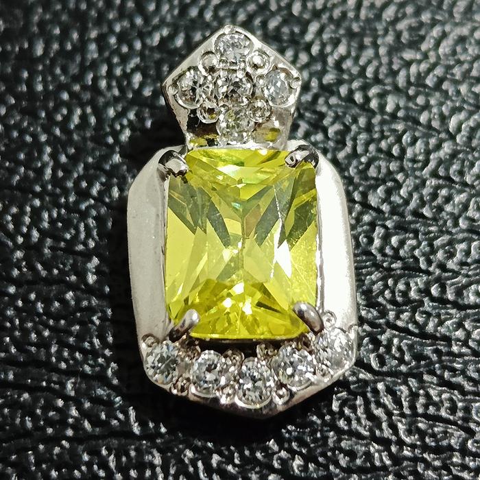 LIONTIN PERAK BATU KUNING