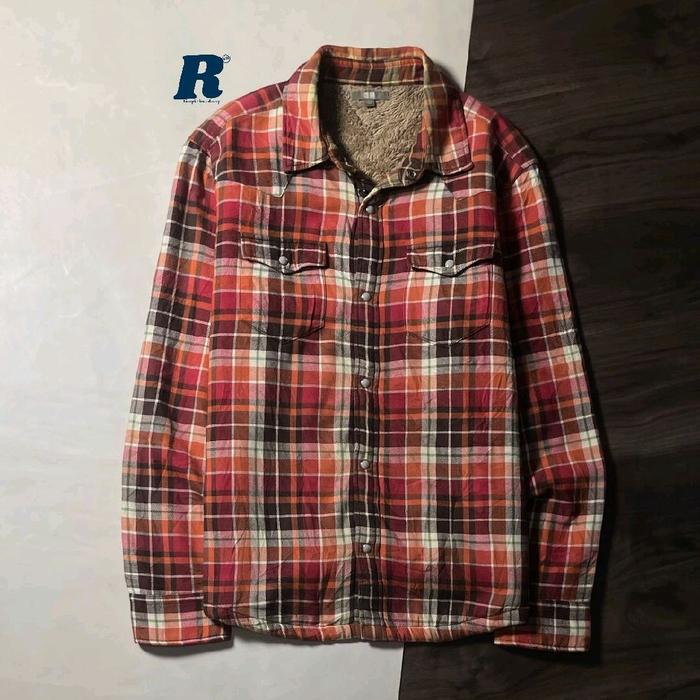 Kemeja Lengan Panjang Jacket Flannel Shirt Westerm Sherpa Tebal Double Pocket UNIQLO Size L Unisex 2