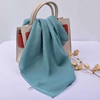 Fashion Shop Hijab Segi 4 Bella Square Bahan Doble Icon 115 x 115 Hijau Wardah untuk Tampilan Elegan
