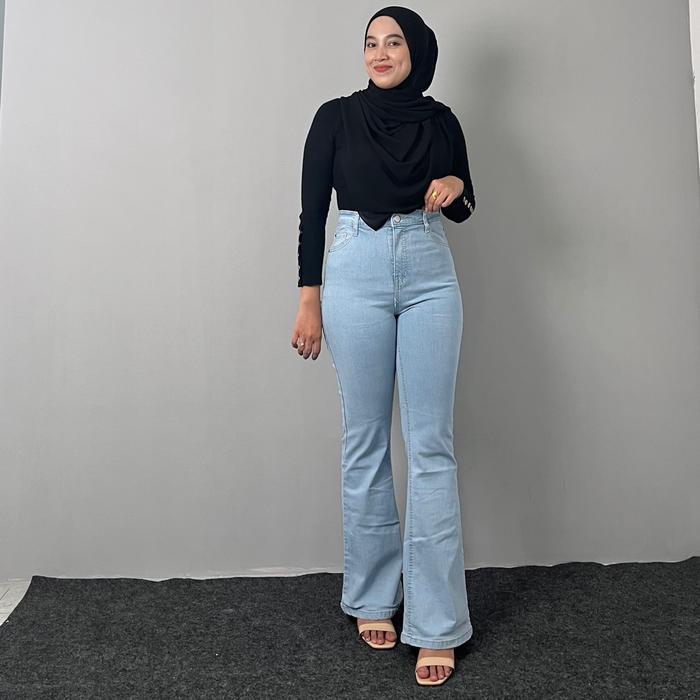 TERLARISSSS This Jeans - Celana Jeans Wanita Highwaist Premium Cky Stretch Hitam Cutbray - celana je