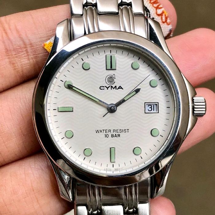 Cyma Quartz Date Swiss Made