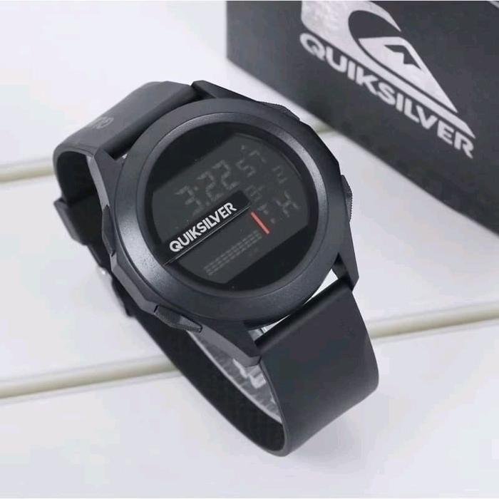 Qu1k51lv3r Jam Tangan Digital Pria dengan Tali Hitam dan Tampilan Digital