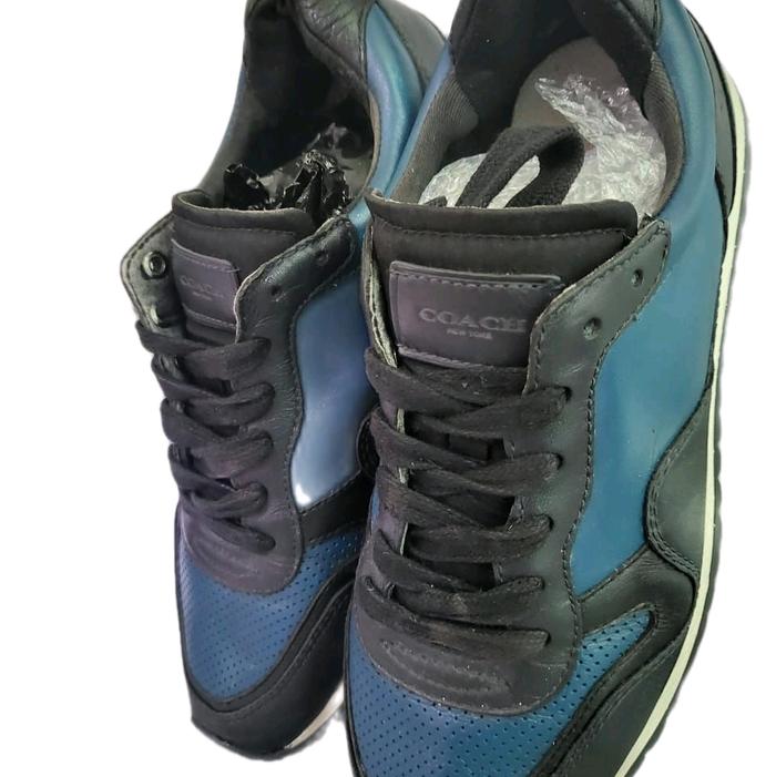 Coach Sepatu Pria Sneakers Coach Size 40 Warna Biru Hitam Desain Sporty dan Nyaman