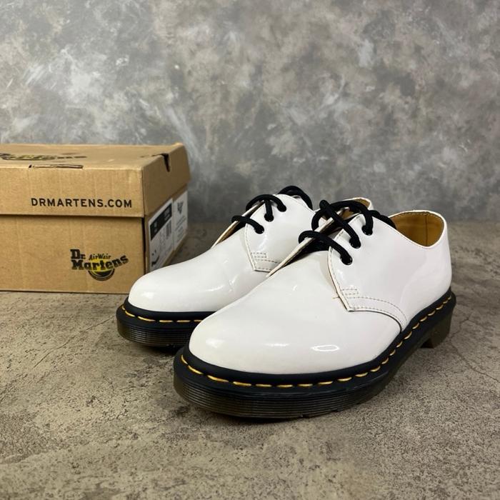 Sepatu Dr. Martens 1461 White Patent Lamper Docmart Original