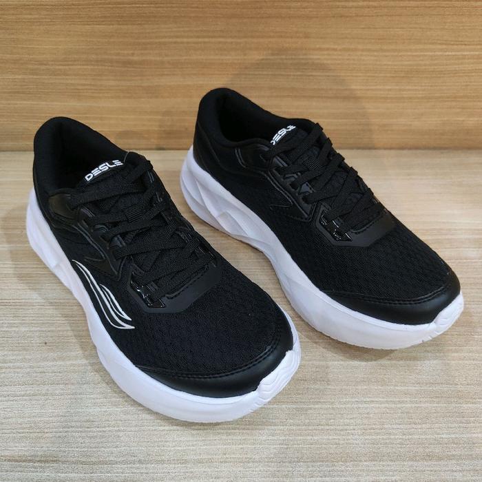 Sepatu Desle Dexter