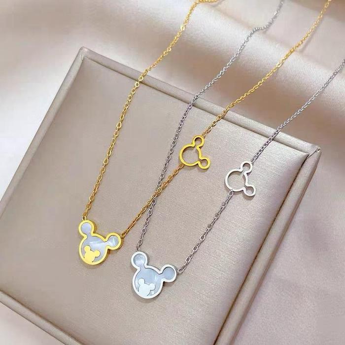 K281 Kalung Titanium wanita Liontin Boneka Anak-Anak Lucu Lapis Emas 18KGP