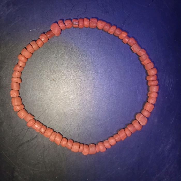 gelang jaman dulu berumur ratusan tahun