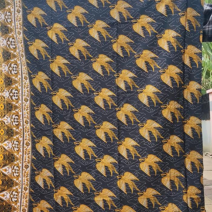 Sarung anak motif burung walet bahan rayon premium