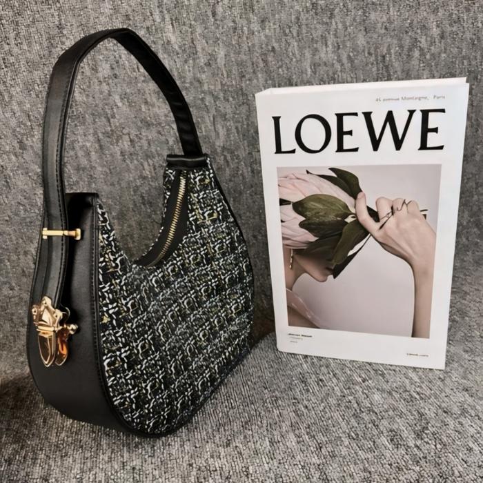 Tas Wanita Slingbag Import Tas Underarm Bag Shoulder Bag Bahu Ketiak Setengah Lingkaran Selempang