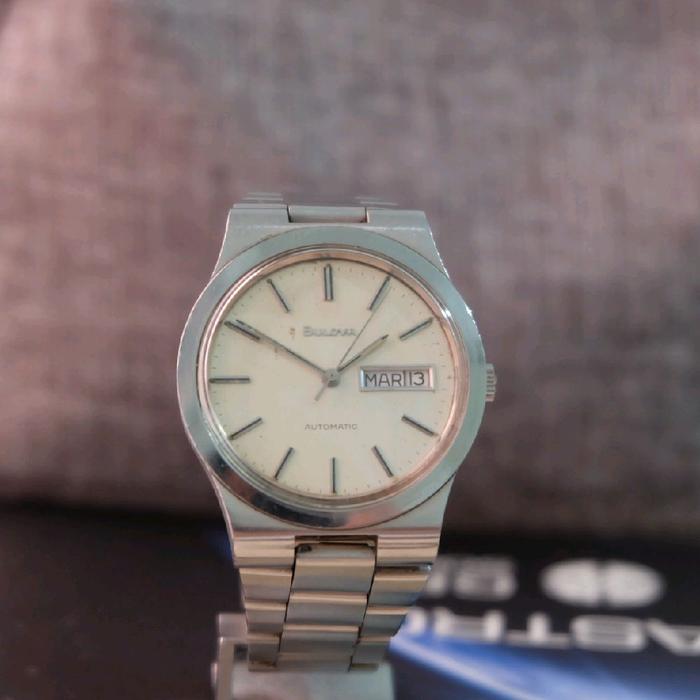 vintage bulova automatic 1982 Jam